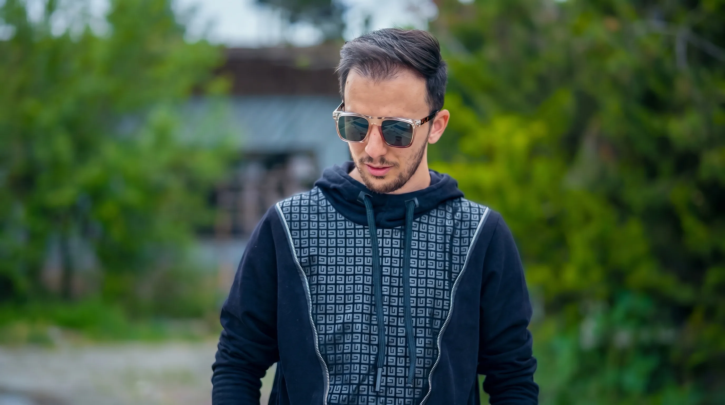 Masoud Zarei at work